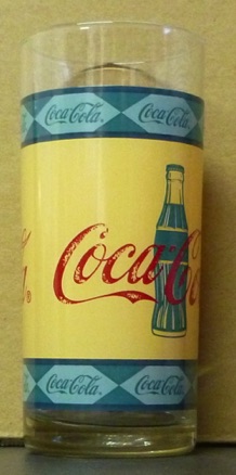 3232-3 € 3,00  coca cola glas geel groen.jpeg